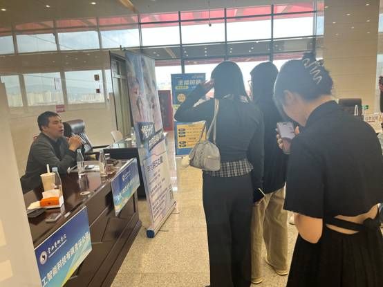 1fe1045a2505bcfb860a496755395a1